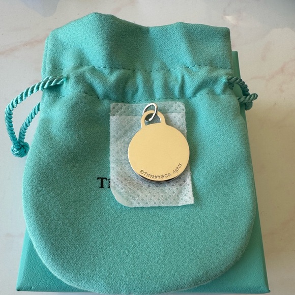 Tiffany & Co. circle tag charm - Picture 2 of 3